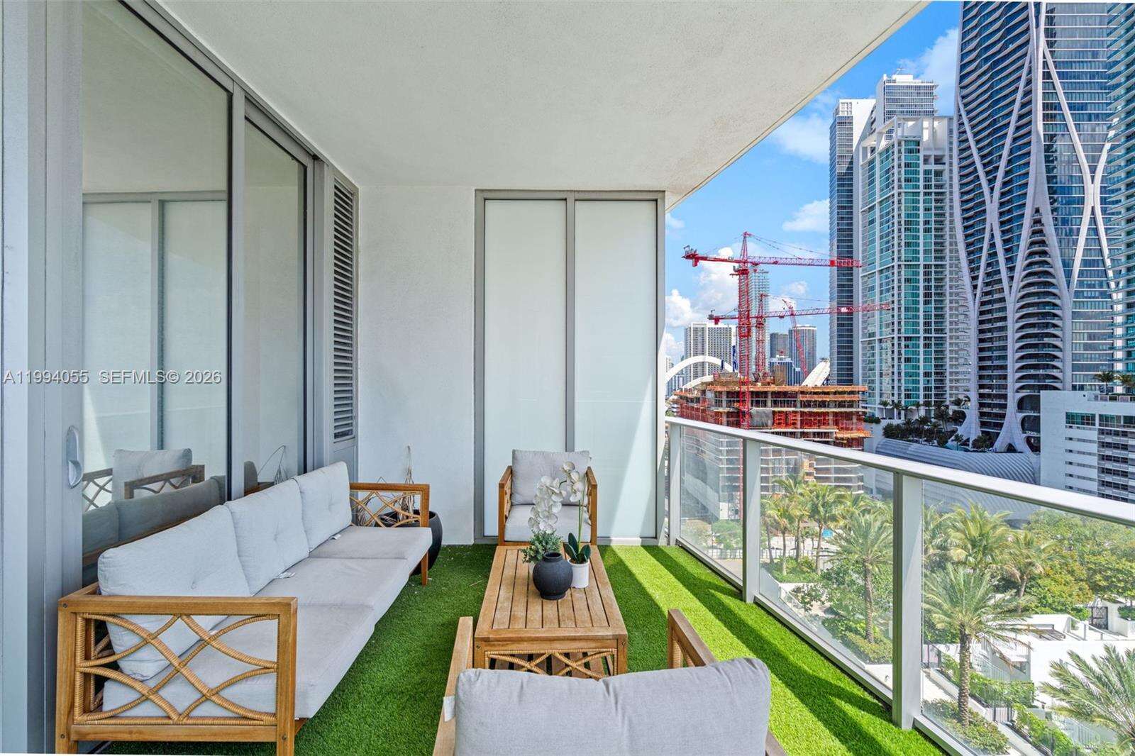 Paramount Miami Worldcenter at 851 1 Ave, Miami, FL 33132 - For Sale photo 32