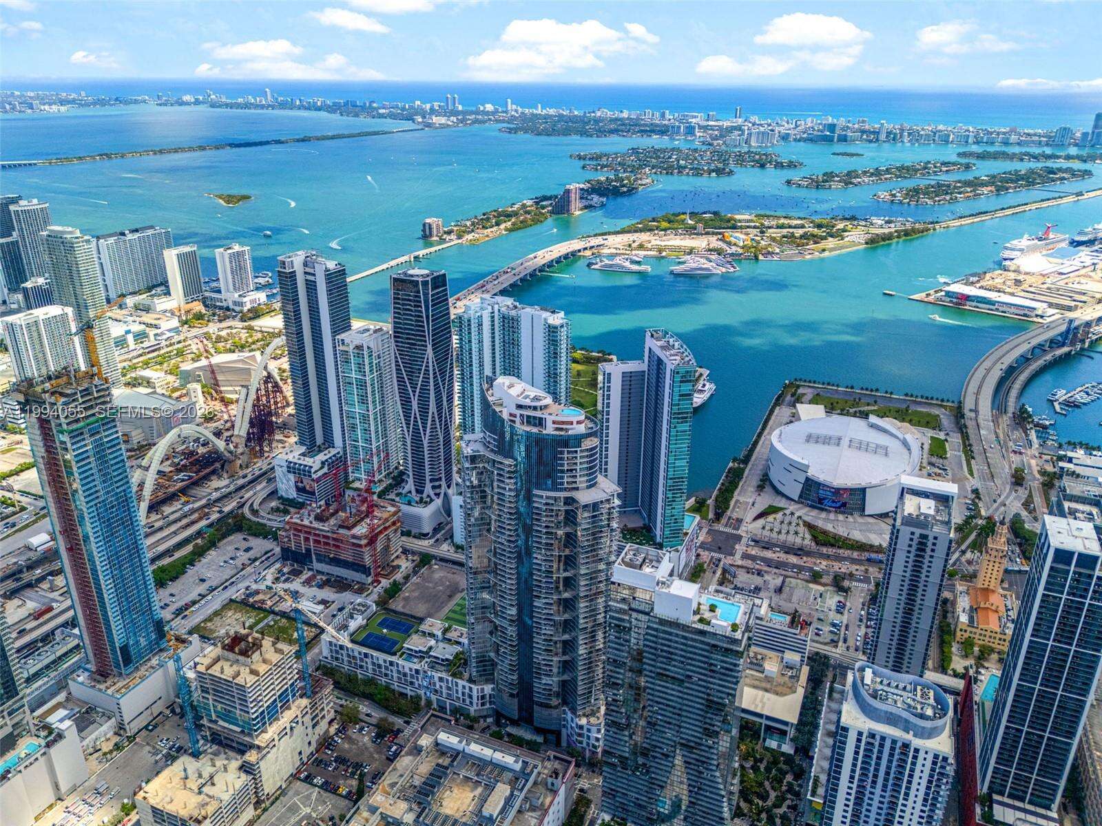 Paramount Miami Worldcenter at 851 1 Ave, Miami, FL 33132 - For Sale photo 38