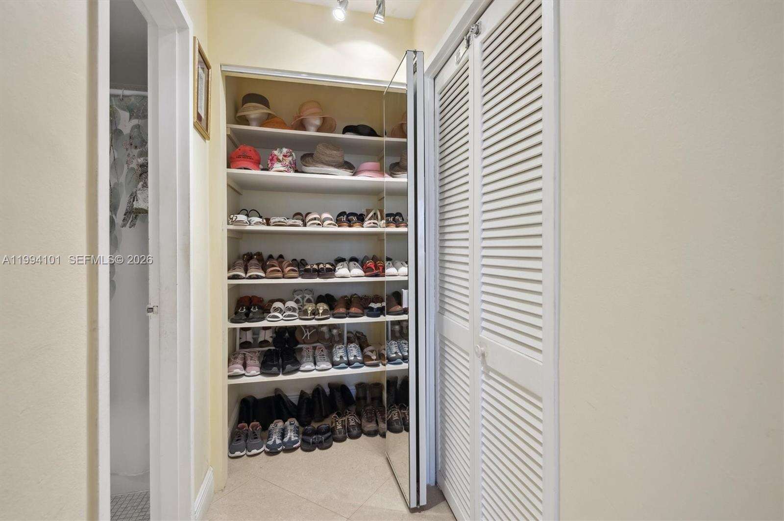 Alexander Towers at 3505 Ocean Dr, Hollywood, FL 33019 - For Sale photo 12