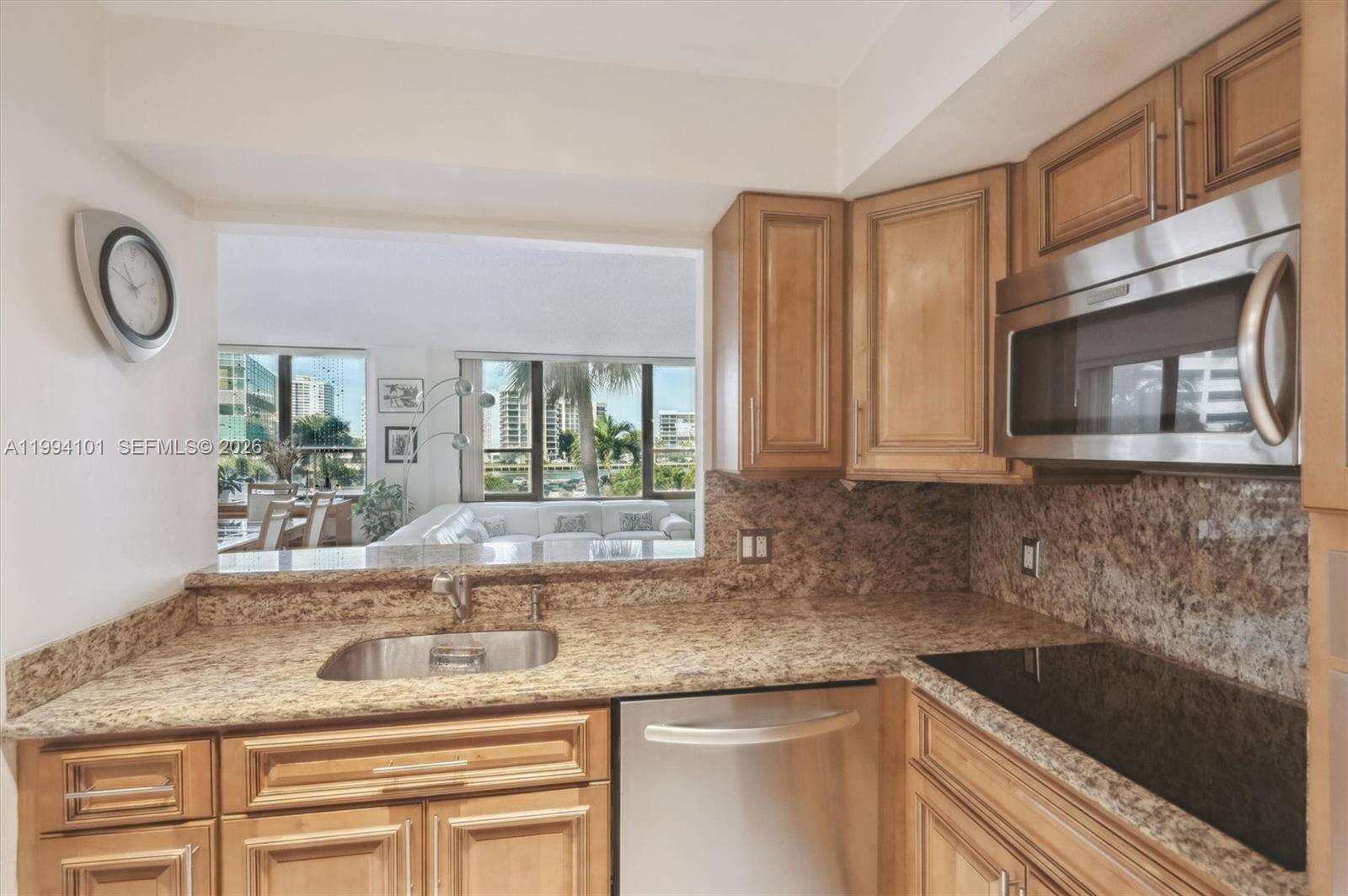 Alexander Towers at 3505 Ocean Dr, Hollywood, FL 33019 - For Sale photo 3