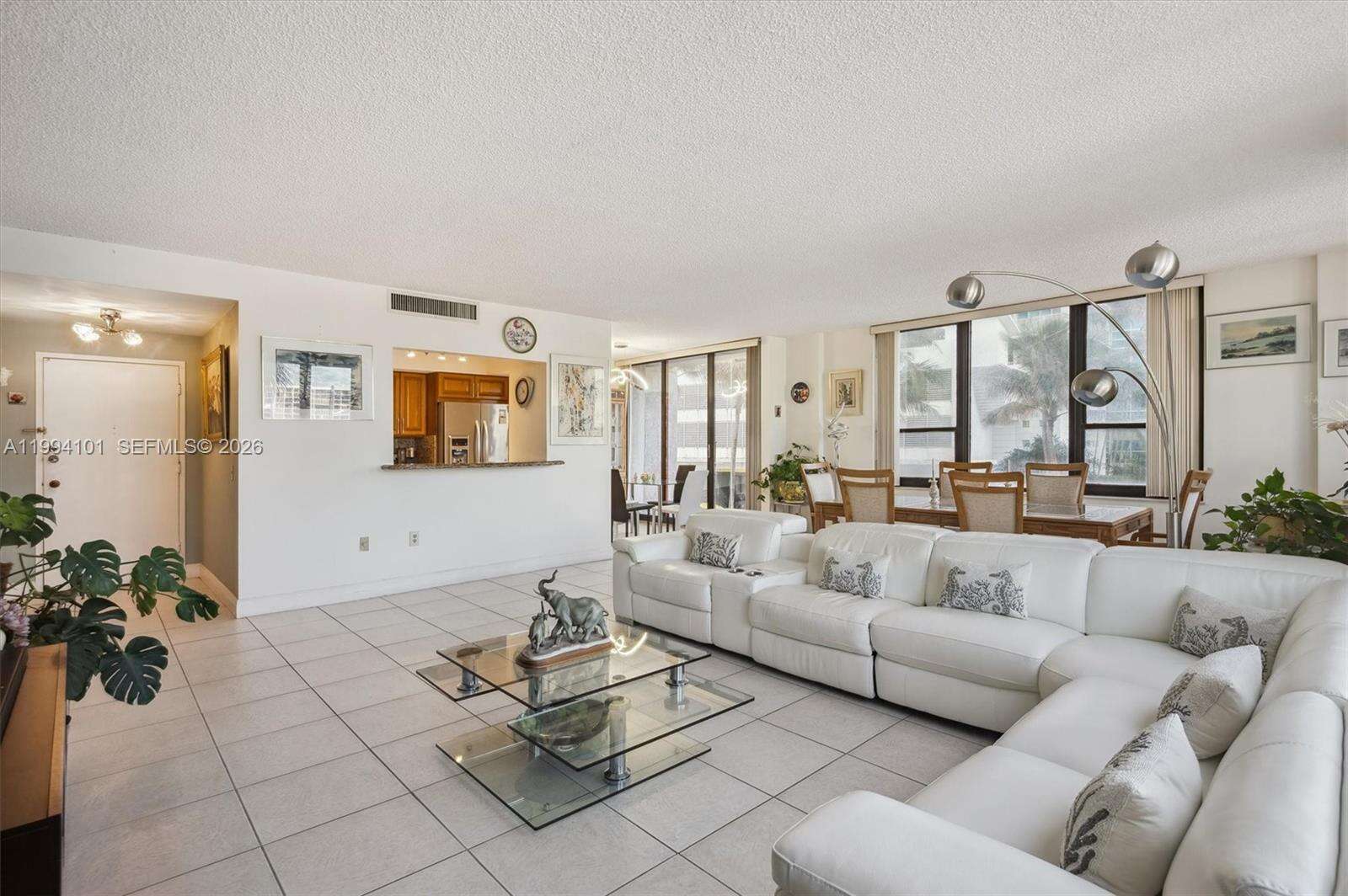 Alexander Towers at 3505 Ocean Dr, Hollywood, FL 33019 - For Sale photo 8
