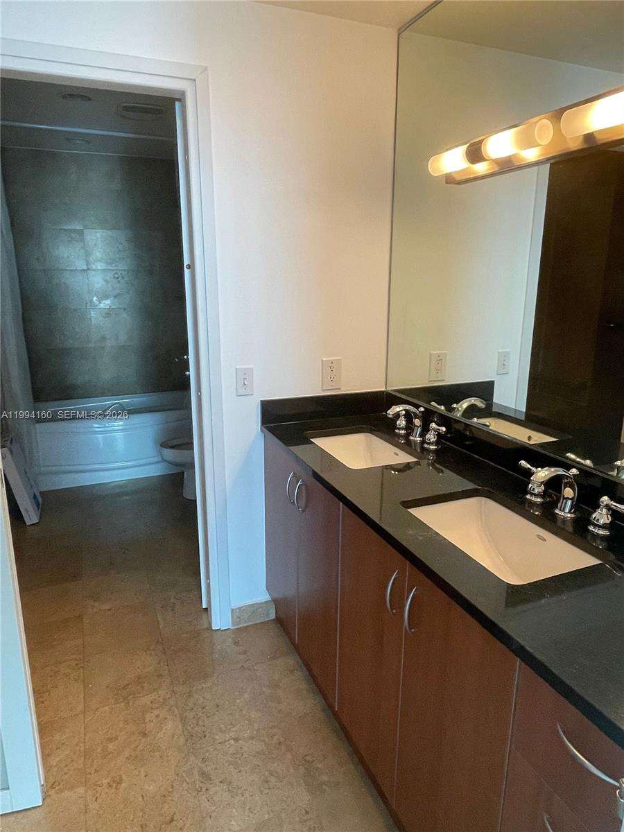 Met 1 at 300 Biscayne Blvd, Miami, FL 33131 - For Sale photo 20