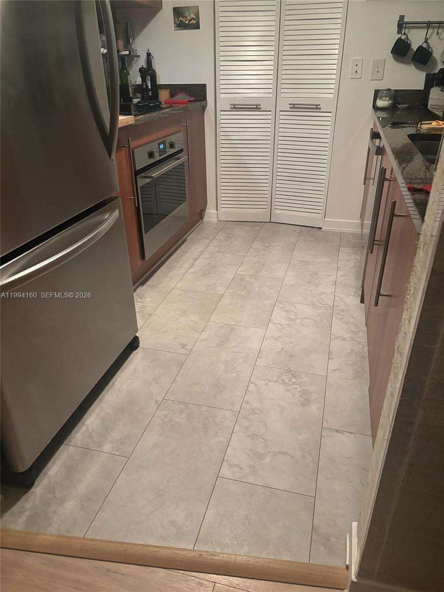Met 1 at 300 Biscayne Blvd, Miami, FL 33131 - For Sale photo 4