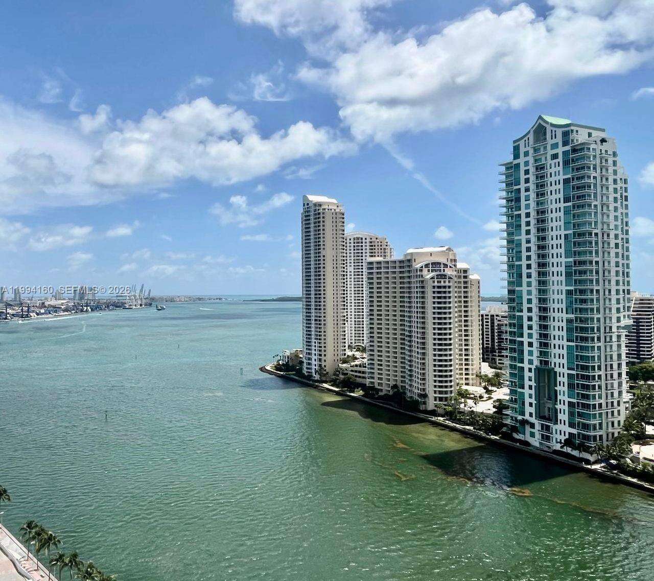 Met 1 at 300 Biscayne Blvd, Miami, FL 33131 - For Sale photo 36