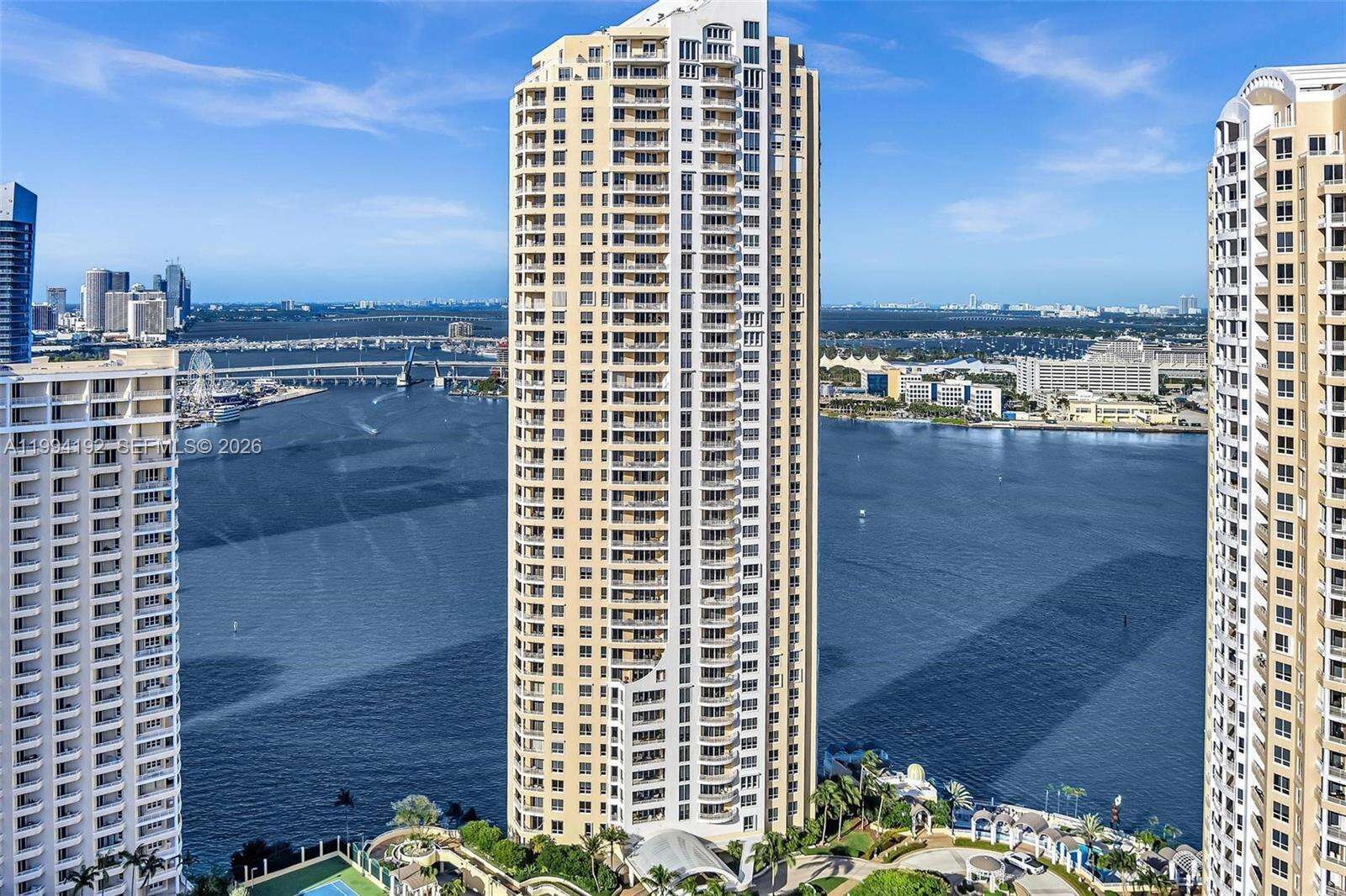 THREE TEQUESTA POINT - 848 Brickell Key Dr, Miami, FL 33131 | Picture 2