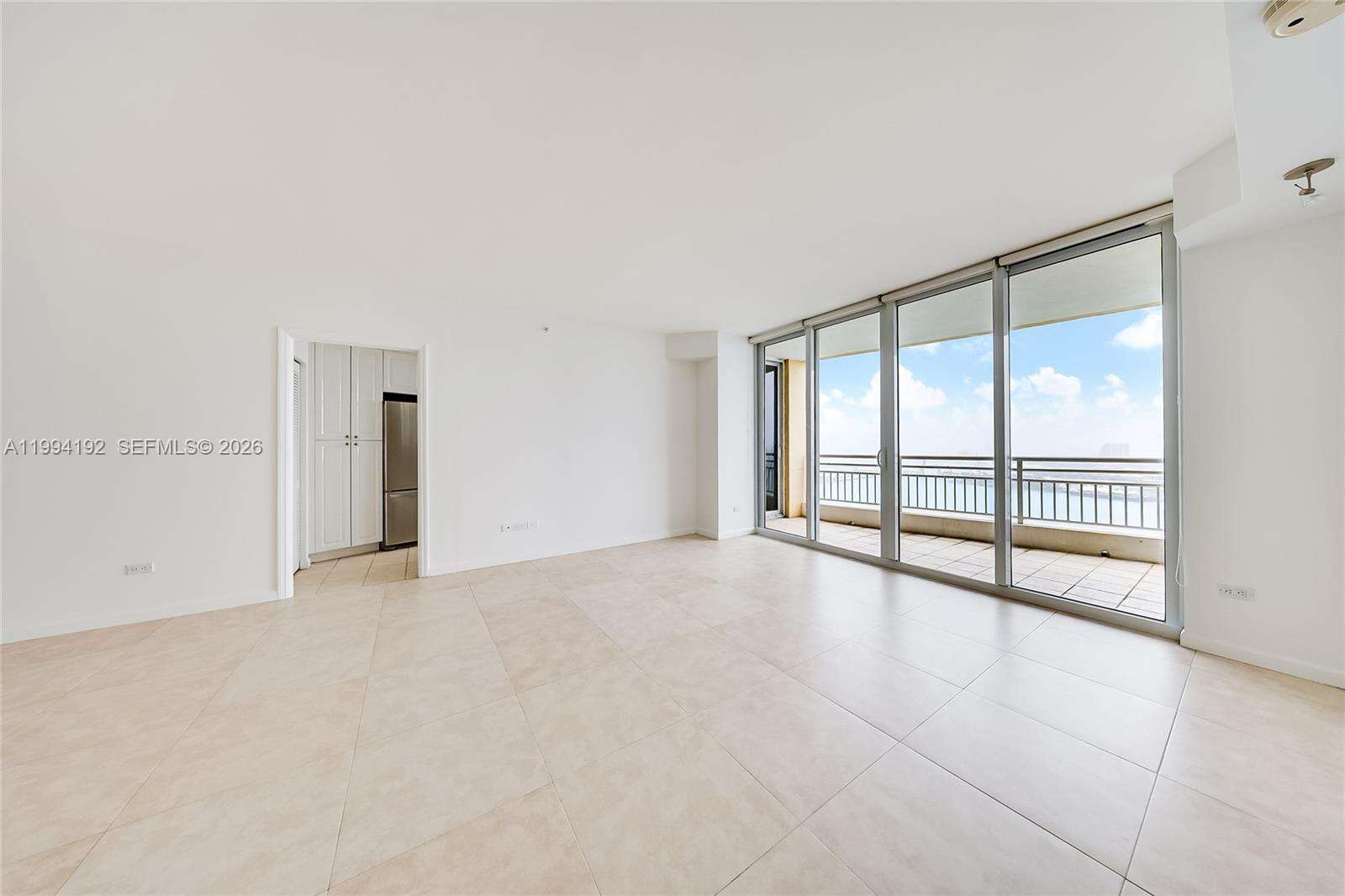 THREE TEQUESTA POINT - 848 Brickell Key Dr, Miami, FL 33131 | Picture 4