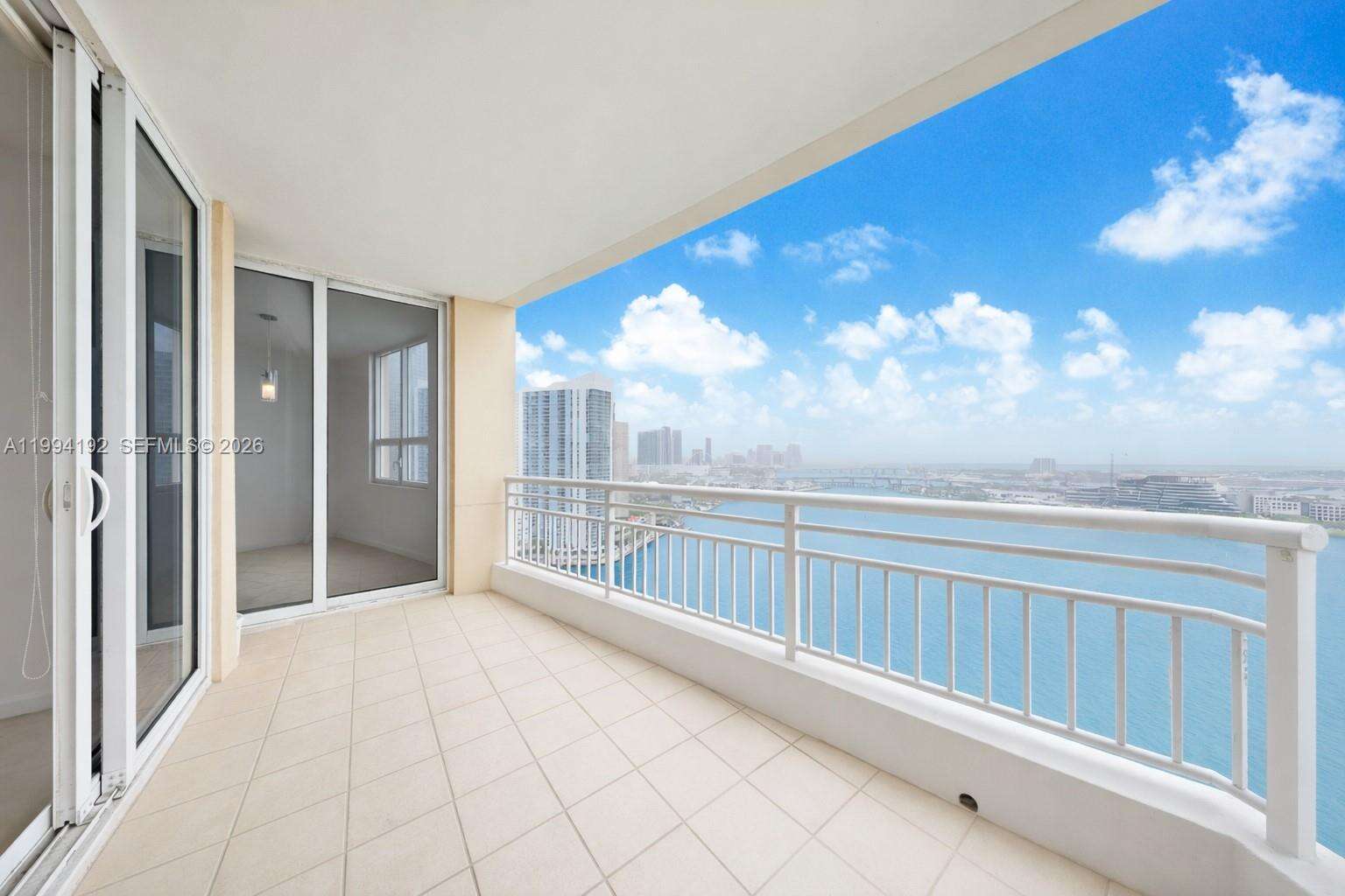 THREE TEQUESTA POINT - 848 Brickell Key Dr, Miami, FL 33131 | Picture 5