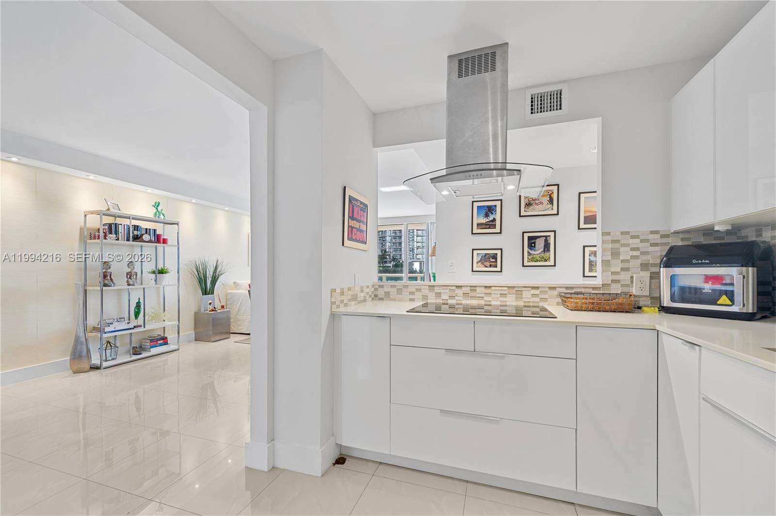 Arlen House at 100 Bayview Dr, Sunny Isles Beach, FL 33160 - For Sale photo 20