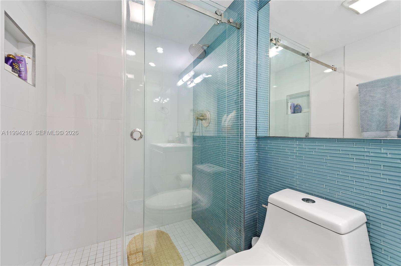 Arlen House at 100 Bayview Dr, Sunny Isles Beach, FL 33160 - For Sale photo 28