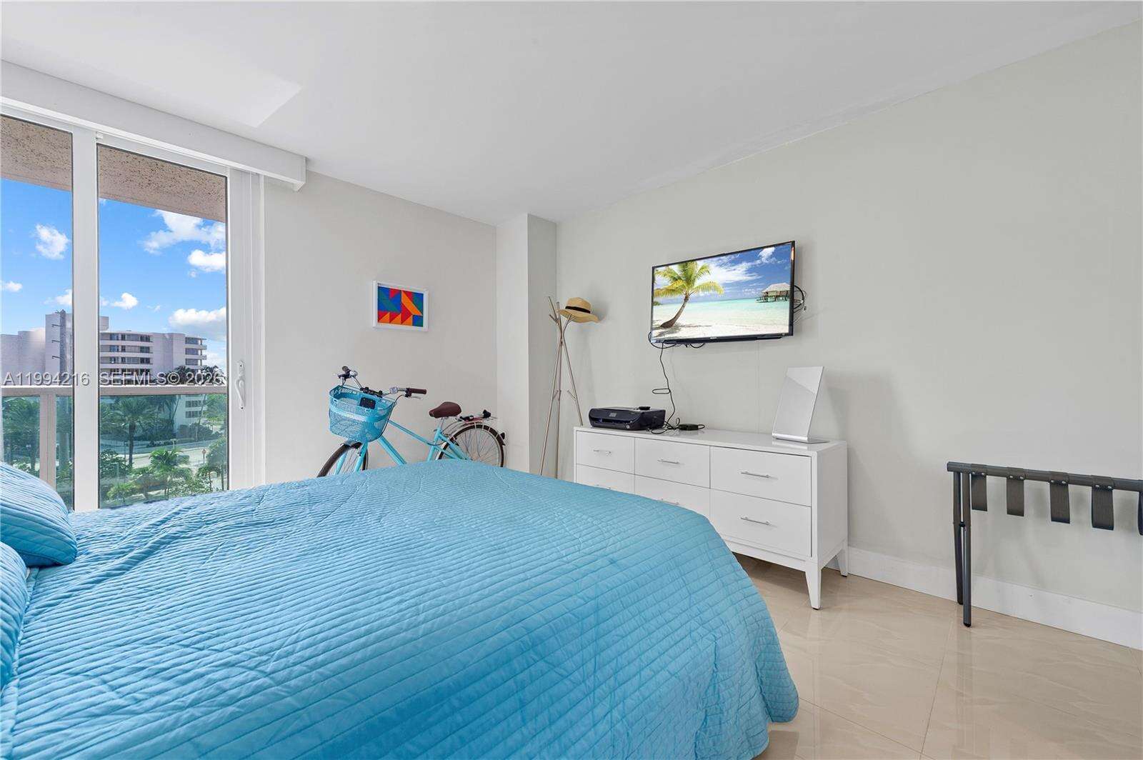 Arlen House at 100 Bayview Dr, Sunny Isles Beach, FL 33160 - For Sale photo 32