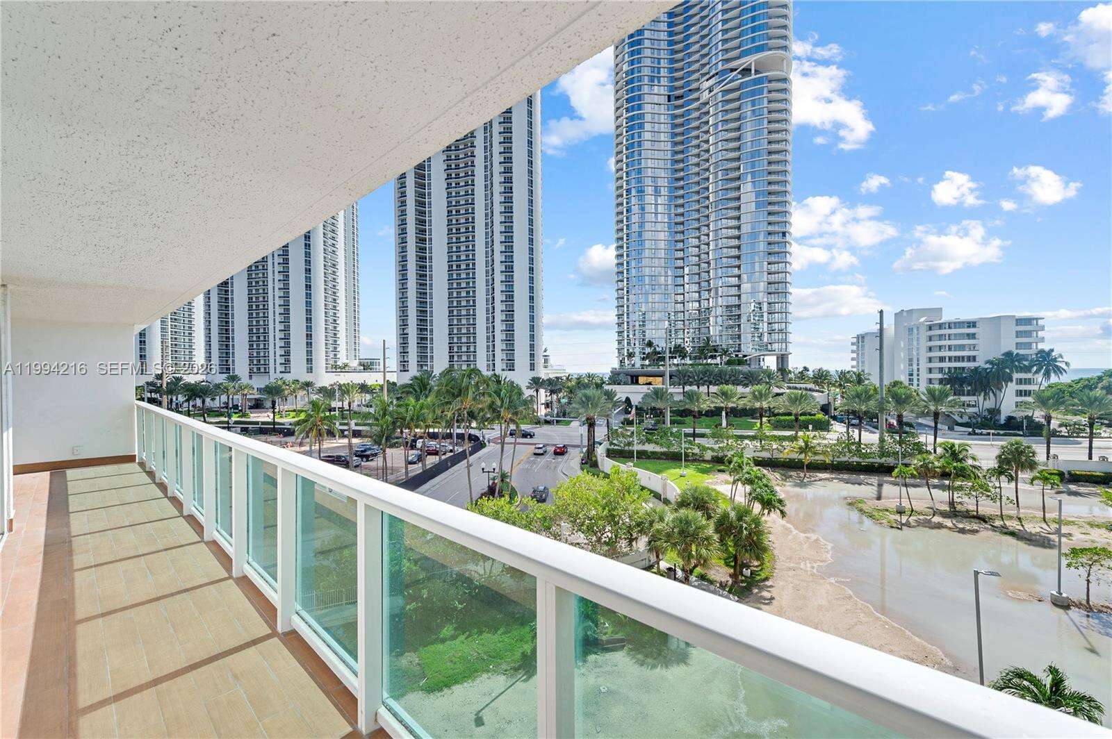 Arlen House at 100 Bayview Dr, Sunny Isles Beach, FL 33160 - For Sale photo 37