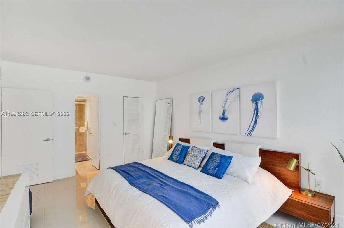 HARBOUR HOUSE - 10275 Collins Ave, Bal Harbour, FL 33154 | Picture 19