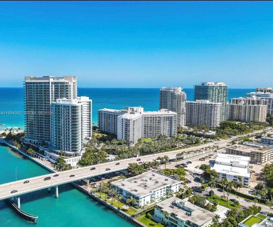 HARBOUR HOUSE - 10275 Collins Ave, Bal Harbour, FL 33154 | Picture 4
