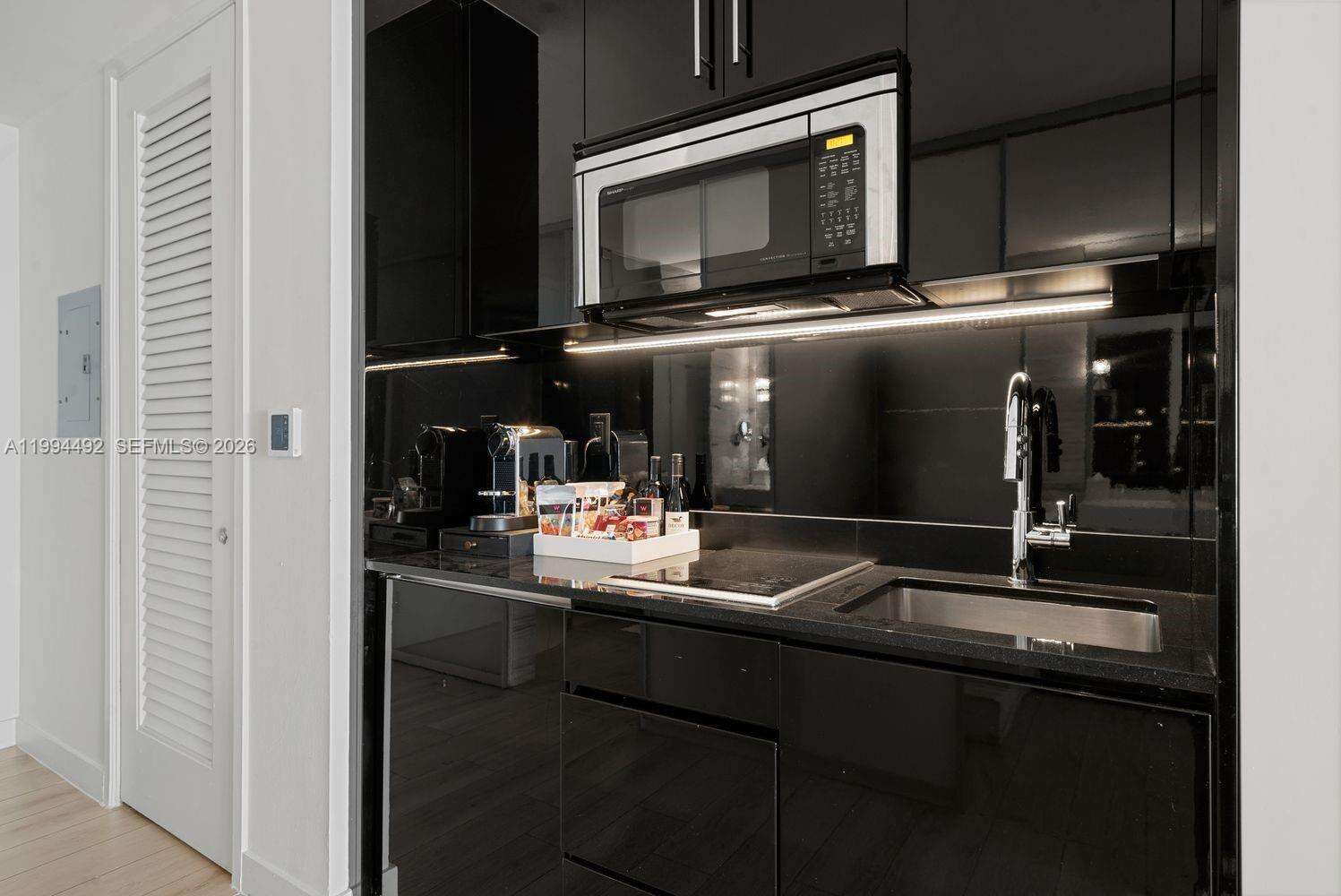 2201 COLLINS AVE - 2201 Collins Ave, Miami Beach, FL 33139 | Picture 11