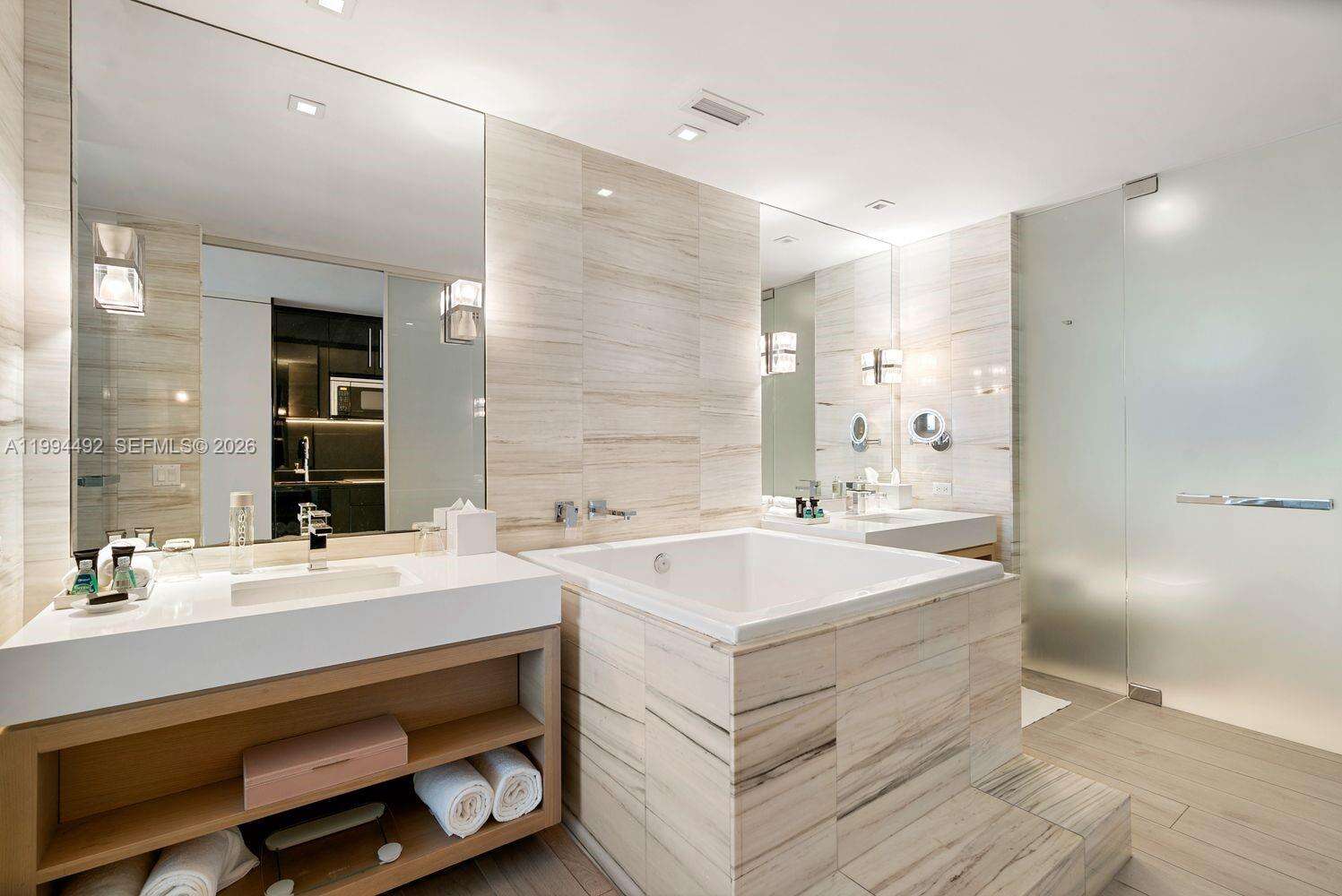 2201 COLLINS AVE - 2201 Collins Ave, Miami Beach, FL 33139 | Picture 9