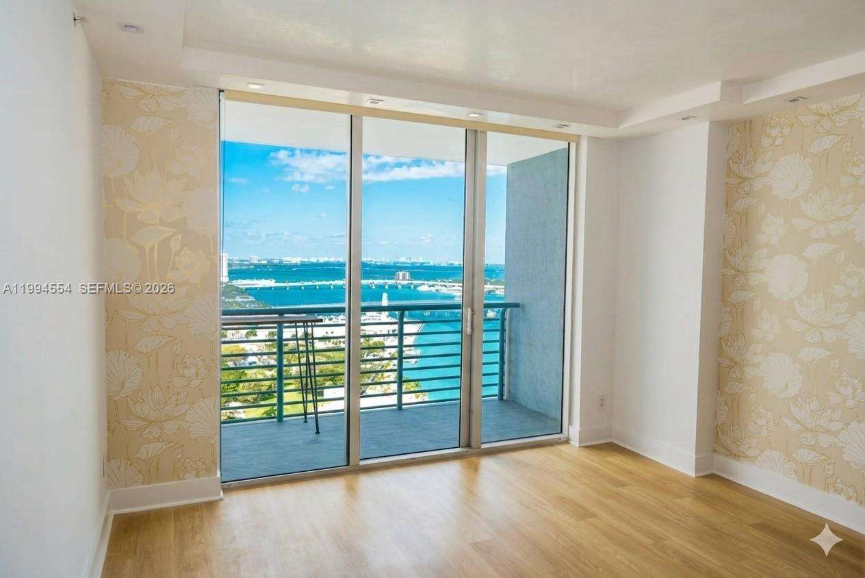 One Miami West at 325 Biscayne Blvd, Miami, FL 33131 - For Sale photo 5