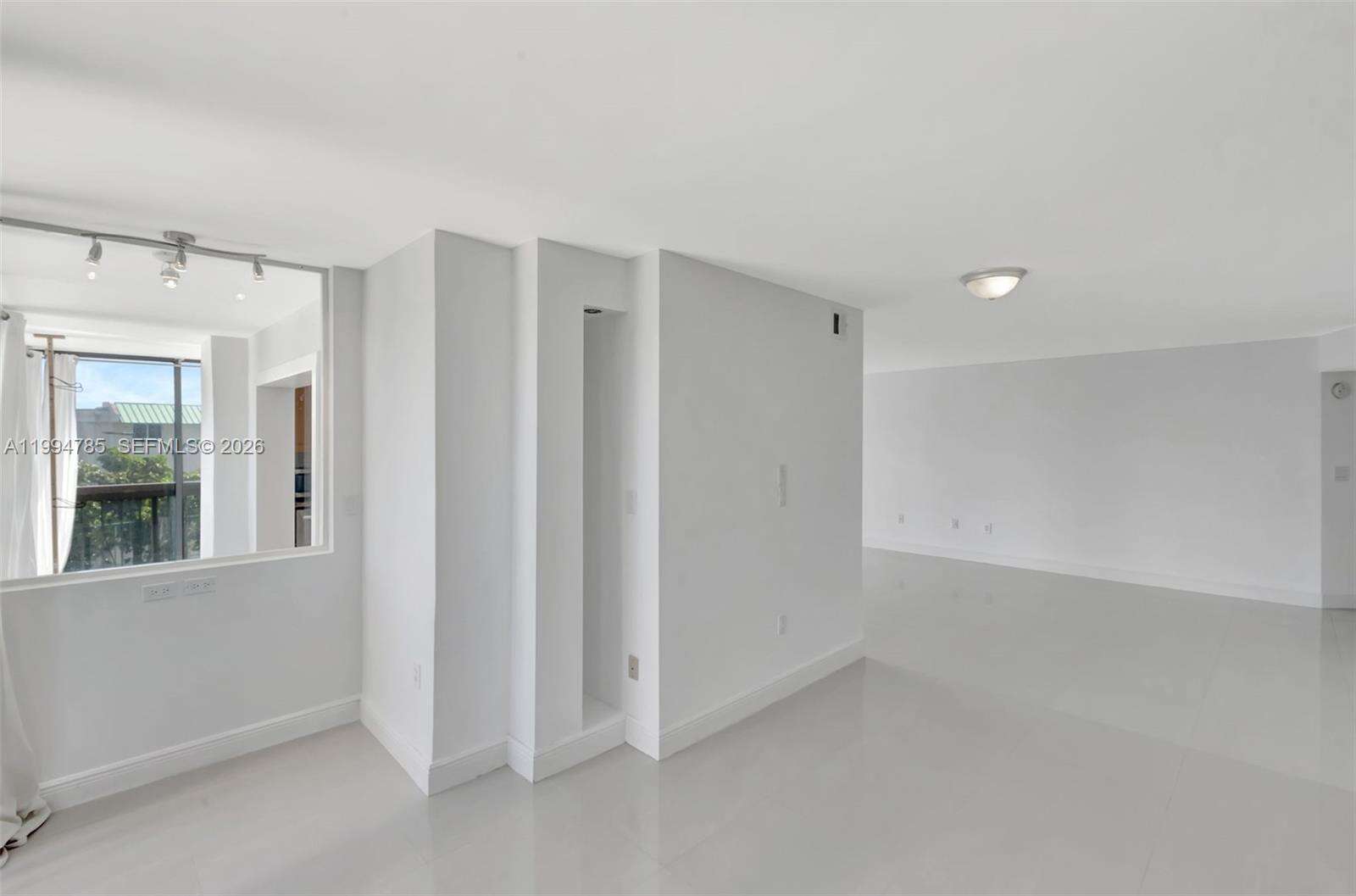 Brickell Bay Club at 2333 Brickell Ave, Miami, FL 33129 - For Sale photo 16