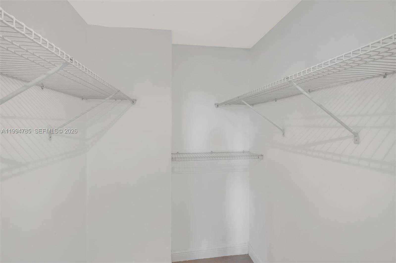 Brickell Bay Club at 2333 Brickell Ave, Miami, FL 33129 - For Sale photo 26