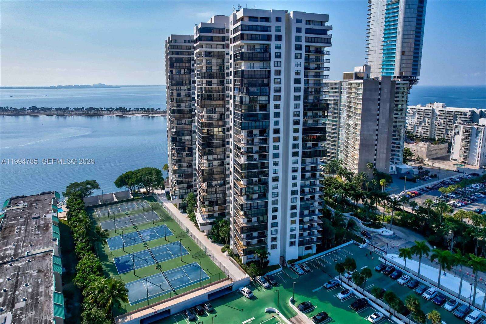 Brickell Bay Club at 2333 Brickell Ave, Miami, FL 33129 - For Sale photo 43