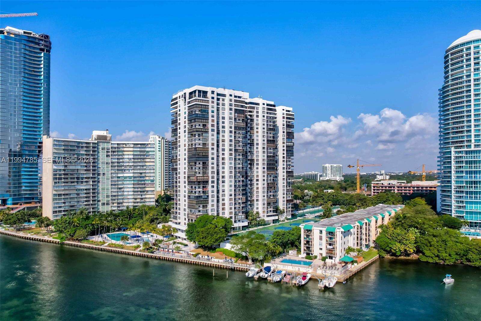 Brickell Bay Club at 2333 Brickell Ave, Miami, FL 33129 - For Sale photo 59