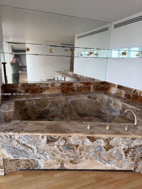 TURNBERRY ISLE - 19707 Turnberry Way, Aventura, FL 33180 | Picture 13