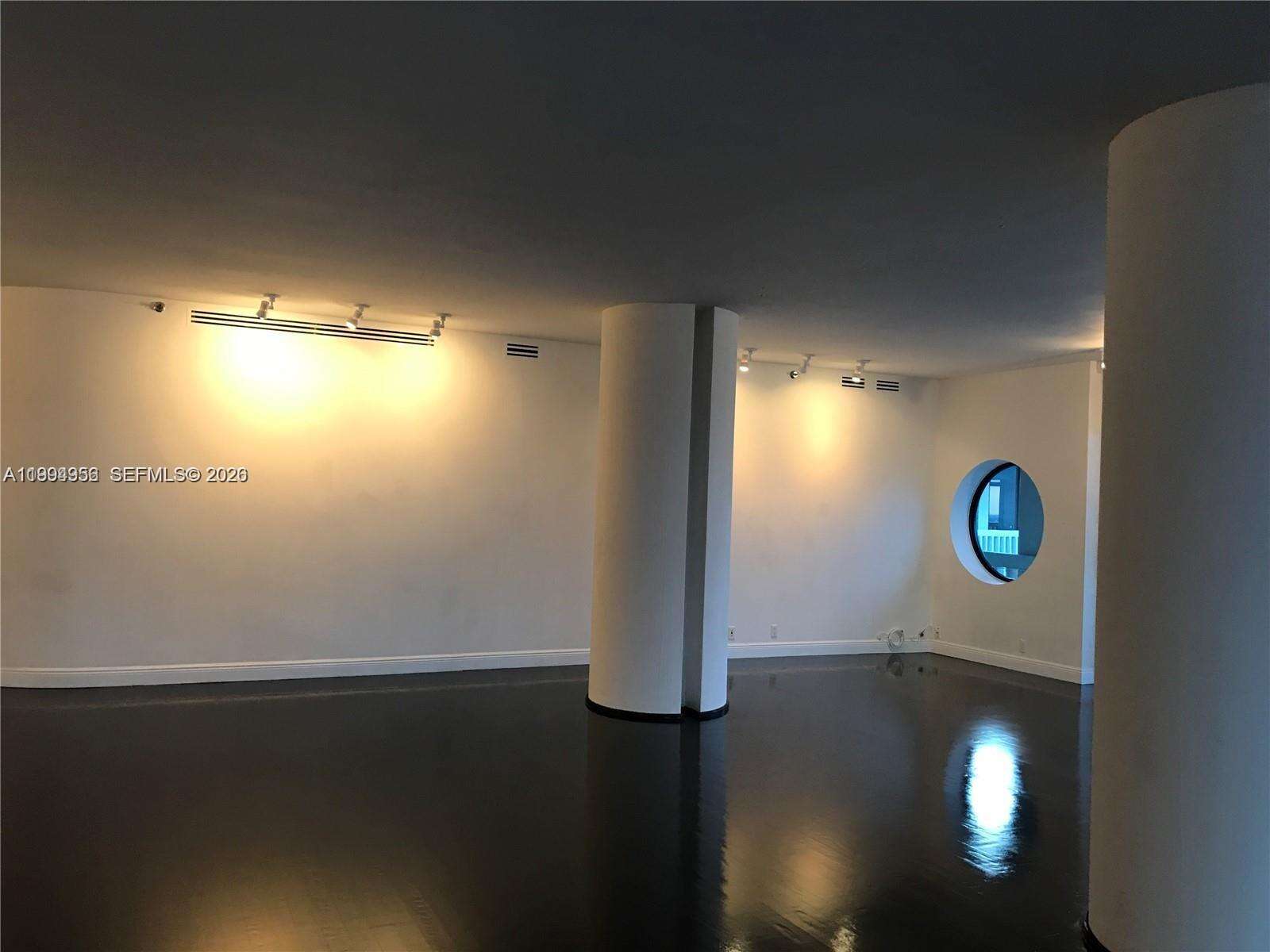 TURNBERRY ISLE - 19707 Turnberry Way, Aventura, FL 33180 | Picture 4