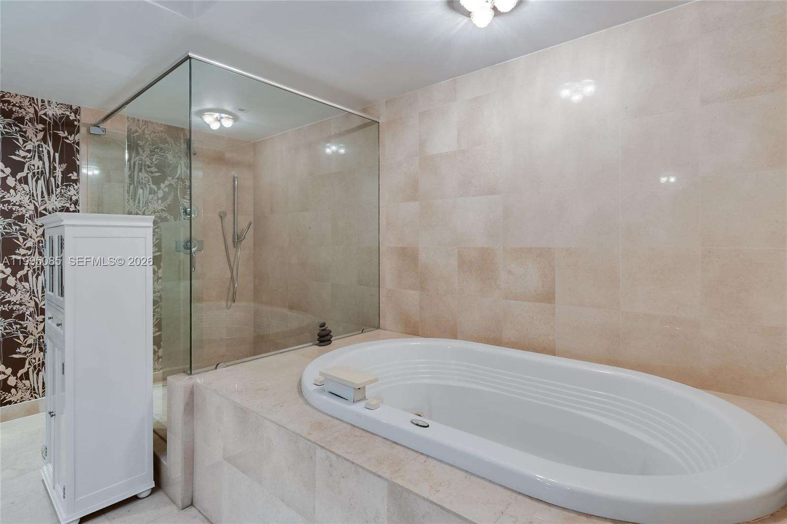 OCEAN FOUR - 17201 Collins Ave, Sunny Isles Beach, FL 33160 | Picture 15