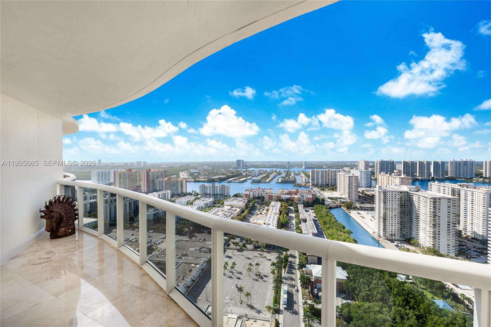 OCEAN FOUR - 17201 Collins Ave, Sunny Isles Beach, FL 33160 | Picture 17