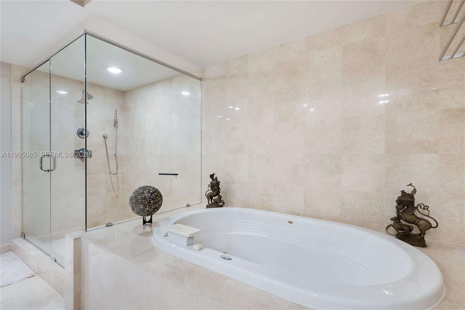 OCEAN FOUR - 17201 Collins Ave, Sunny Isles Beach, FL 33160 | Picture 21