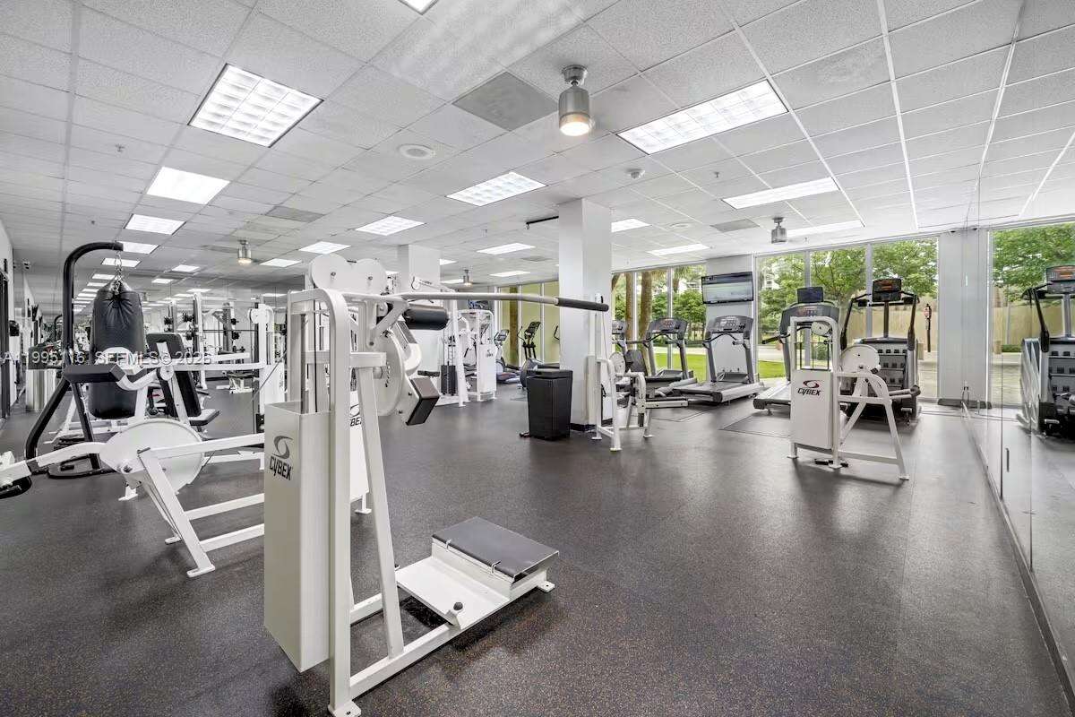 Ocean Reserve at 19370 Collins Ave, Sunny Isles Beach, FL 33160 - For Sale photo 40