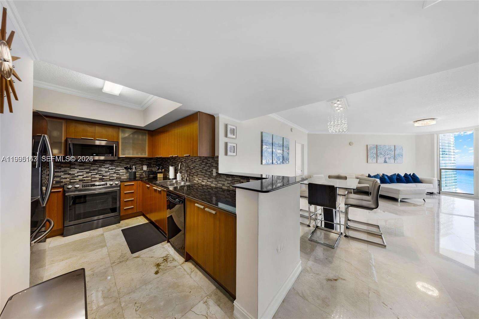 LA PERLA - 16699 Collins Ave, Sunny Isles Beach, FL 33160 | Picture 14