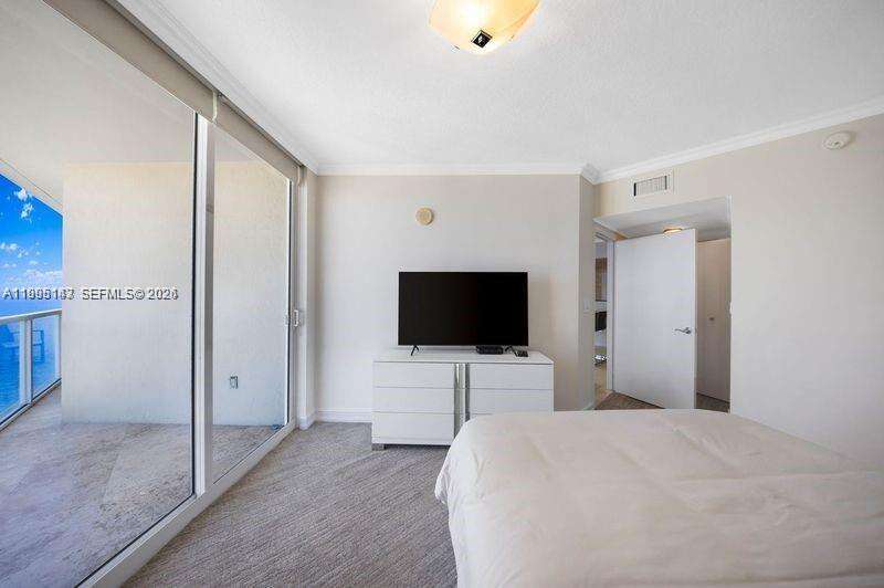 LA PERLA - 16699 Collins Ave, Sunny Isles Beach, FL 33160 | Picture 15