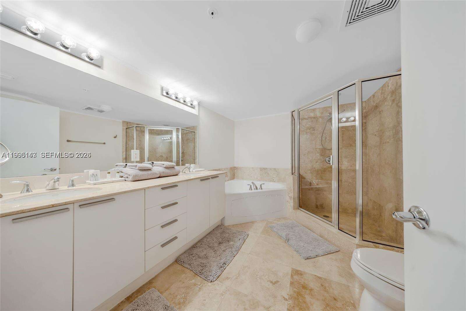 LA PERLA - 16699 Collins Ave, Sunny Isles Beach, FL 33160 | Picture 20