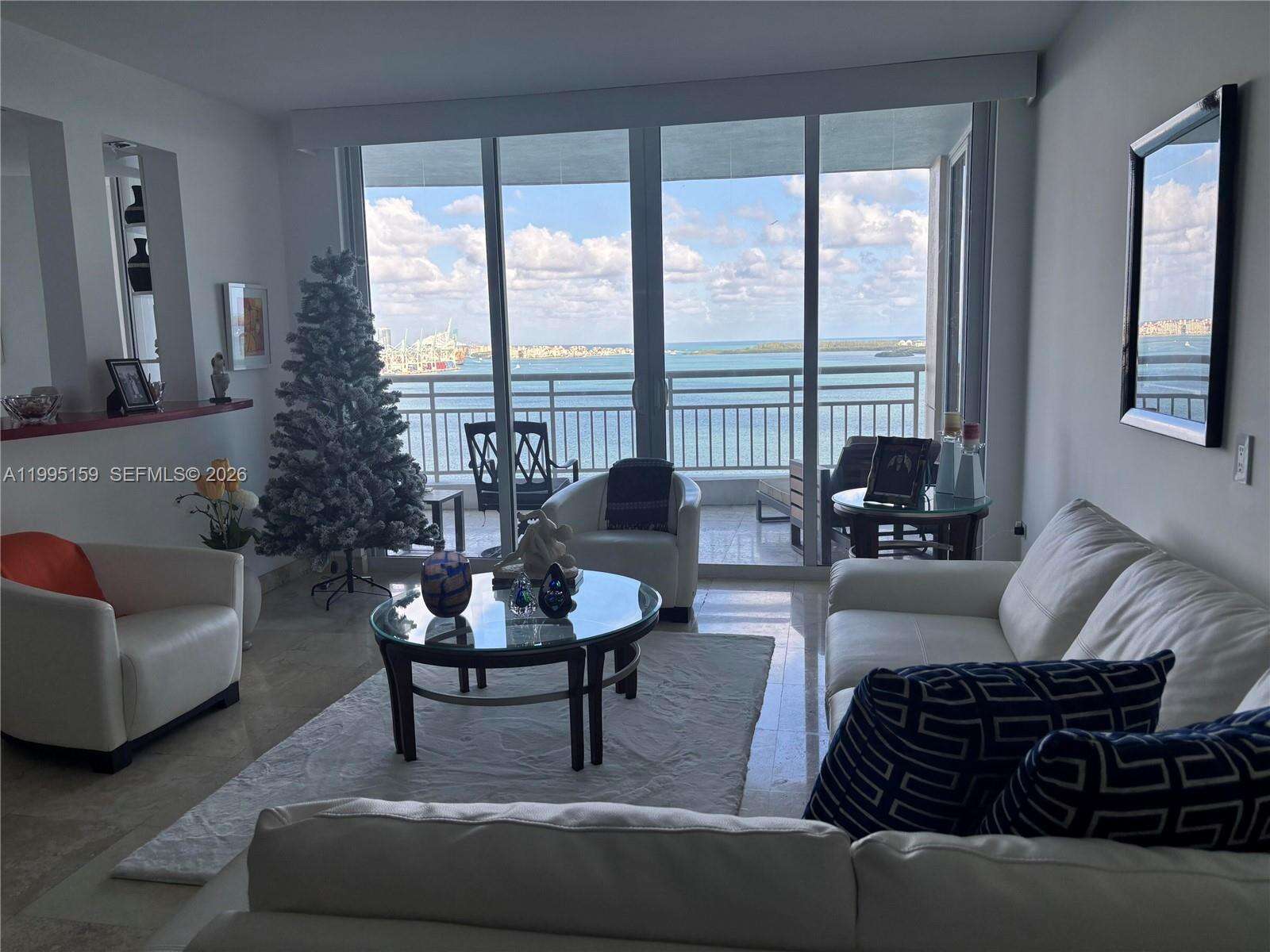 TWO TEQUESTA POINT - 808 Brickell Key Dr, Miami, FL 33131 | Picture 11