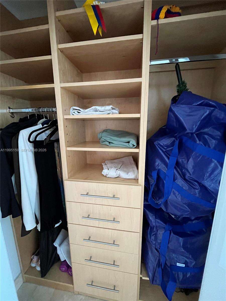 TWO TEQUESTA POINT - 808 Brickell Key Dr, Miami, FL 33131 | Picture 19