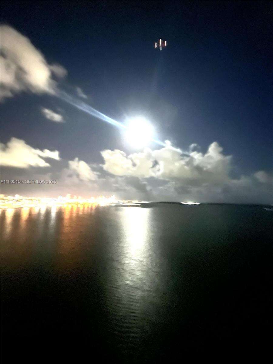 TWO TEQUESTA POINT - 808 Brickell Key Dr, Miami, FL 33131 | Picture 20