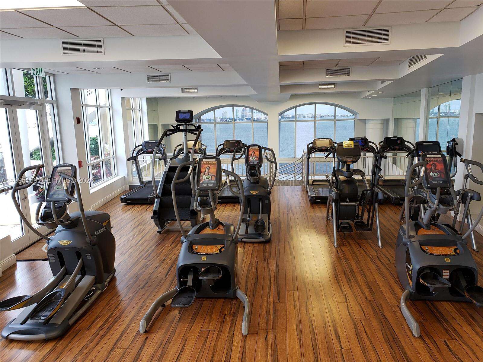 TWO TEQUESTA POINT - 808 Brickell Key Dr, Miami, FL 33131 | Picture 25