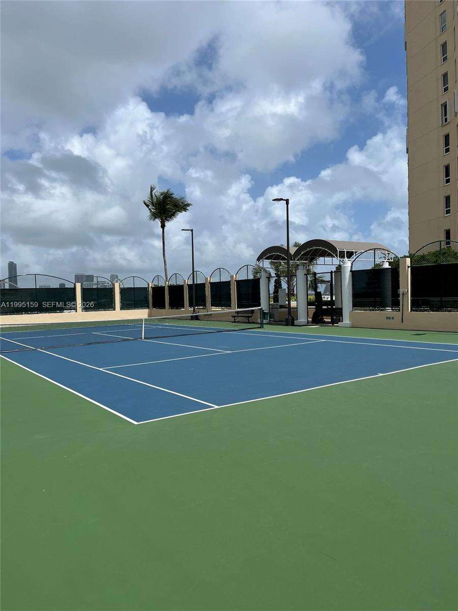 TWO TEQUESTA POINT - 808 Brickell Key Dr, Miami, FL 33131 | Picture 28