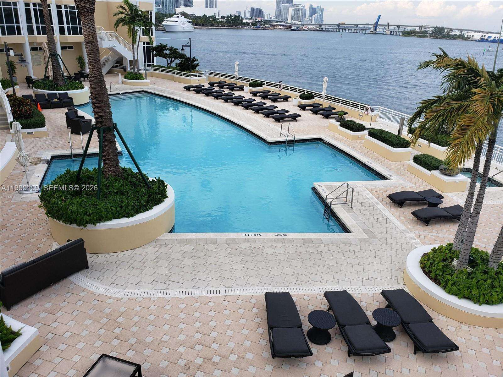 TWO TEQUESTA POINT - 808 Brickell Key Dr, Miami, FL 33131 | Picture 32