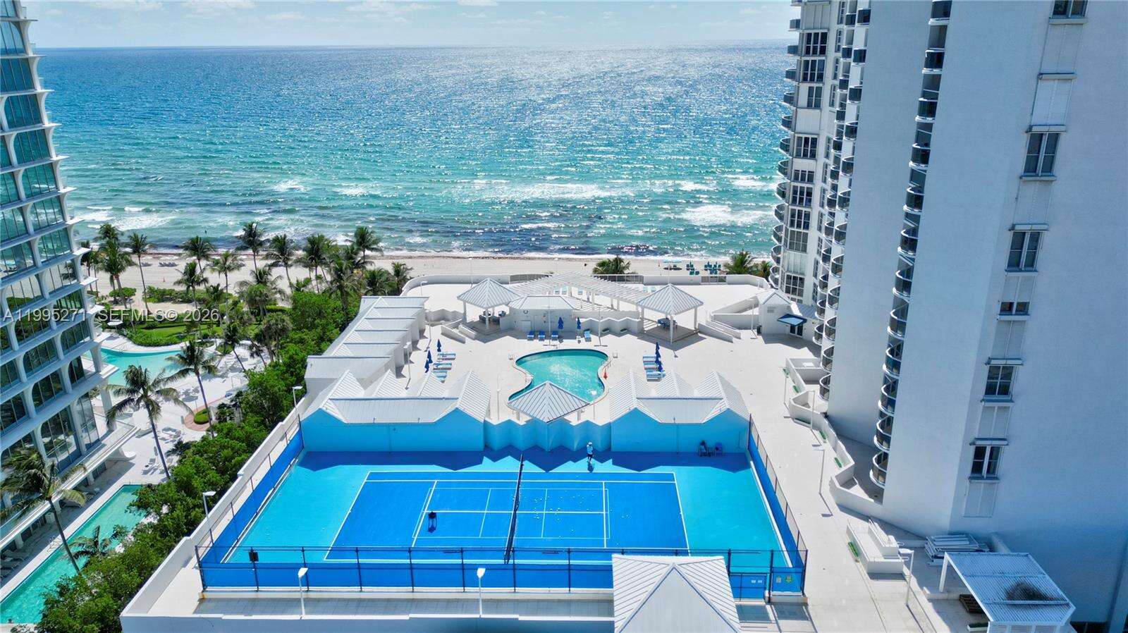 SANDS POINTE OCEAN BEACH - 16711 Collins Ave, Sunny Isles Beach, FL 33160 | Picture 26
