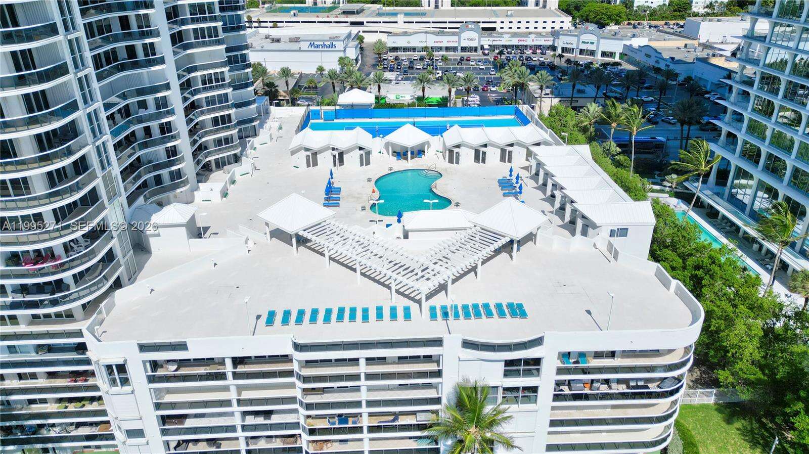 SANDS POINTE OCEAN BEACH - 16711 Collins Ave, Sunny Isles Beach, FL 33160 | Picture 5