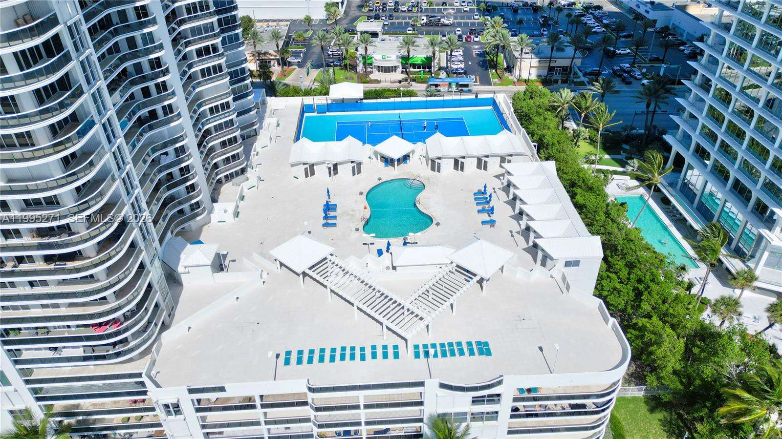 SANDS POINTE OCEAN BEACH - 16711 Collins Ave, Sunny Isles Beach, FL 33160 | Picture 6