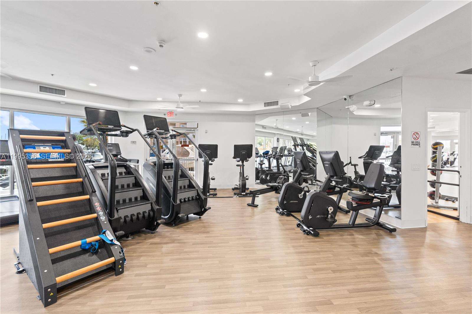 Aventura Marina One at 3340 190 St, Aventura, FL 33180 - For Sale photo 39