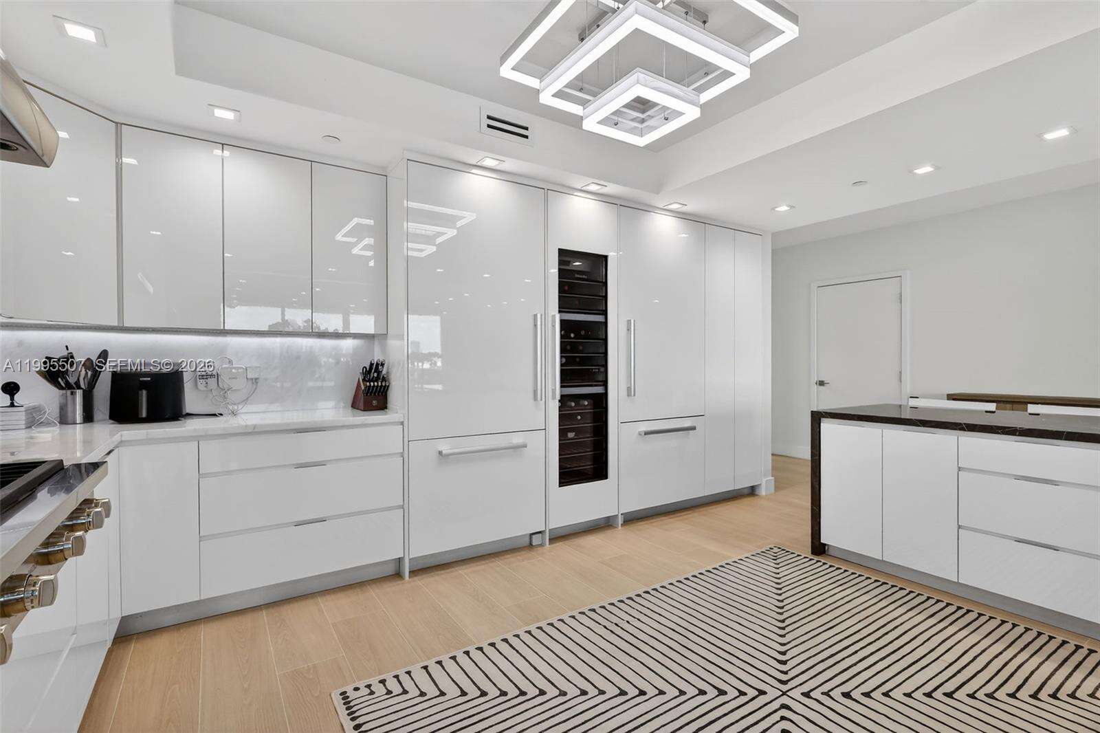 BELLAMARE WILLIAMS ISLAND - 6000 Island Blvd, Aventura, FL 33160 | Picture 11