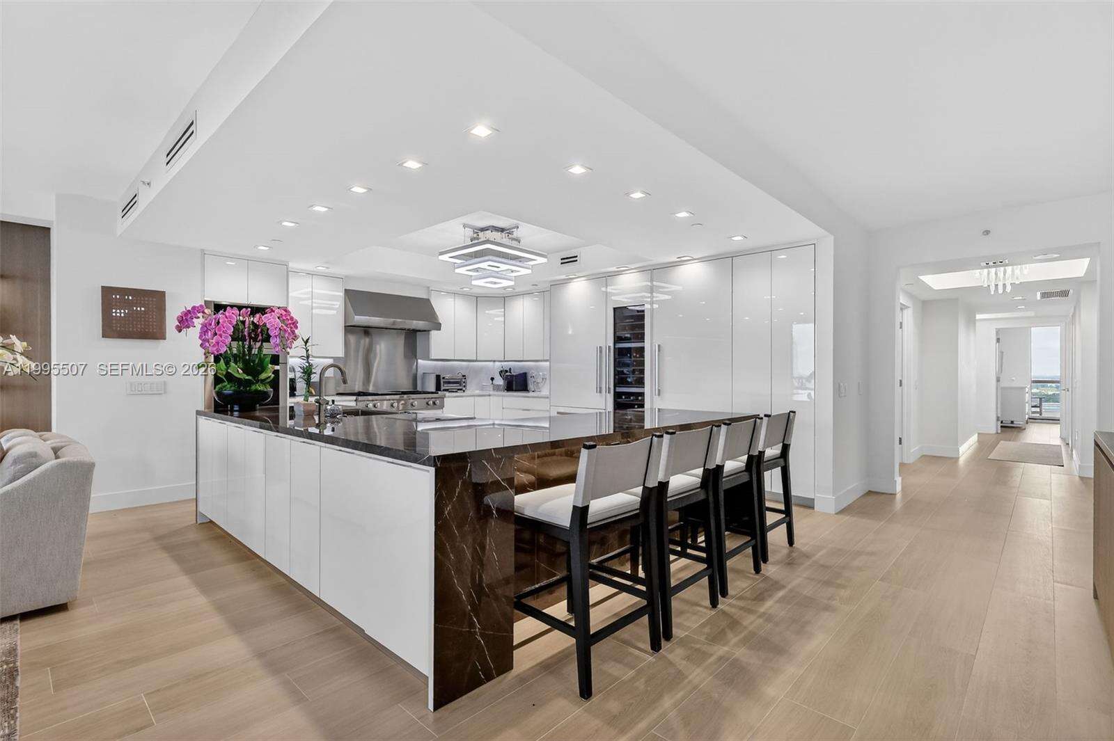 BELLAMARE WILLIAMS ISLAND - 6000 Island Blvd, Aventura, FL 33160 | Picture 13