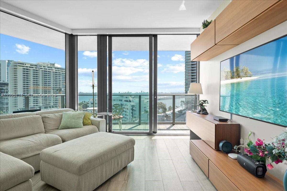 Paraiso Bayviews at 501 31 St, Miami, FL 33137 - For Sale photo 3
