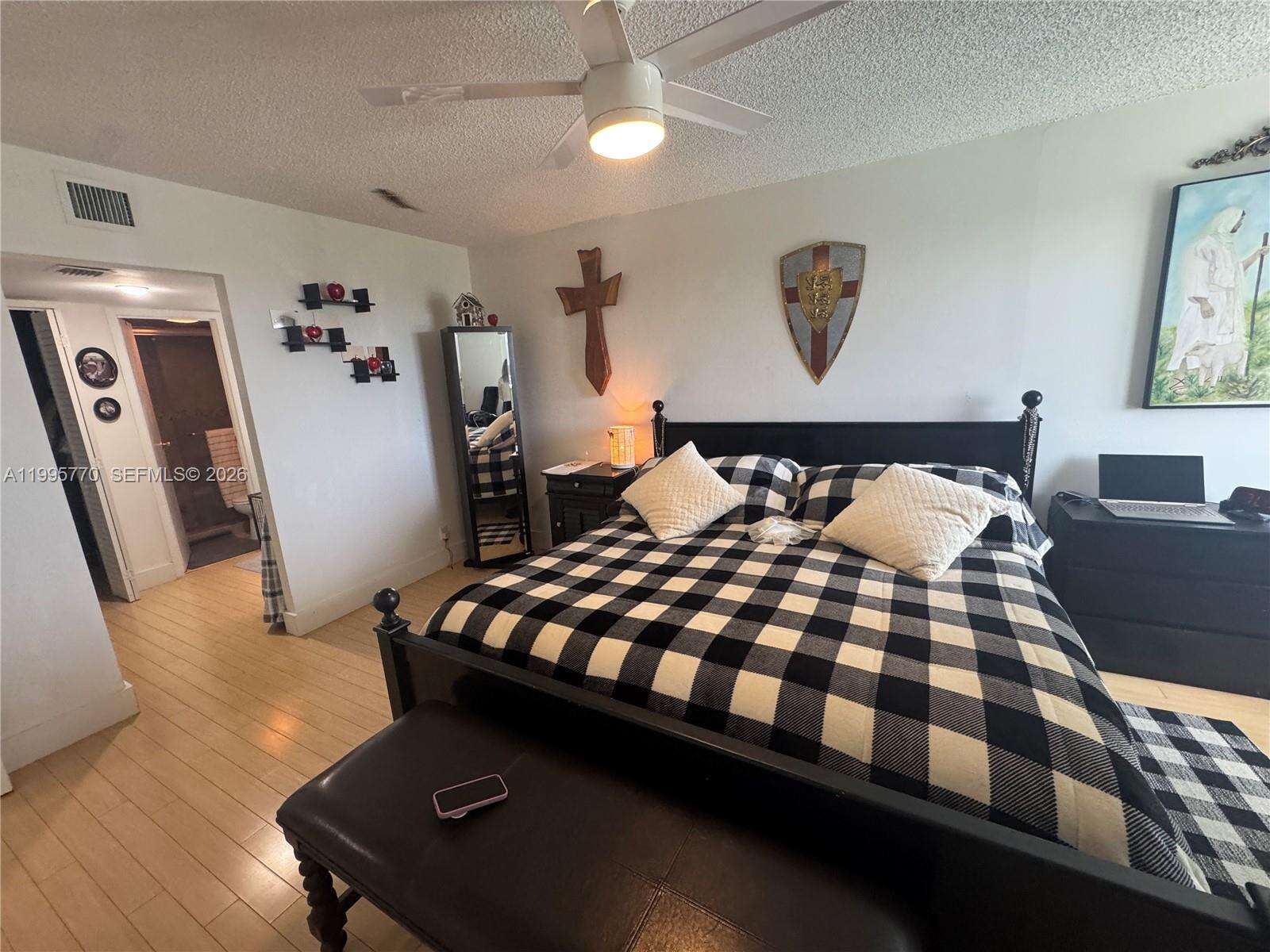 Arlen House at 100 Bayview Dr, Sunny Isles Beach, FL 33160 - For Sale photo 13