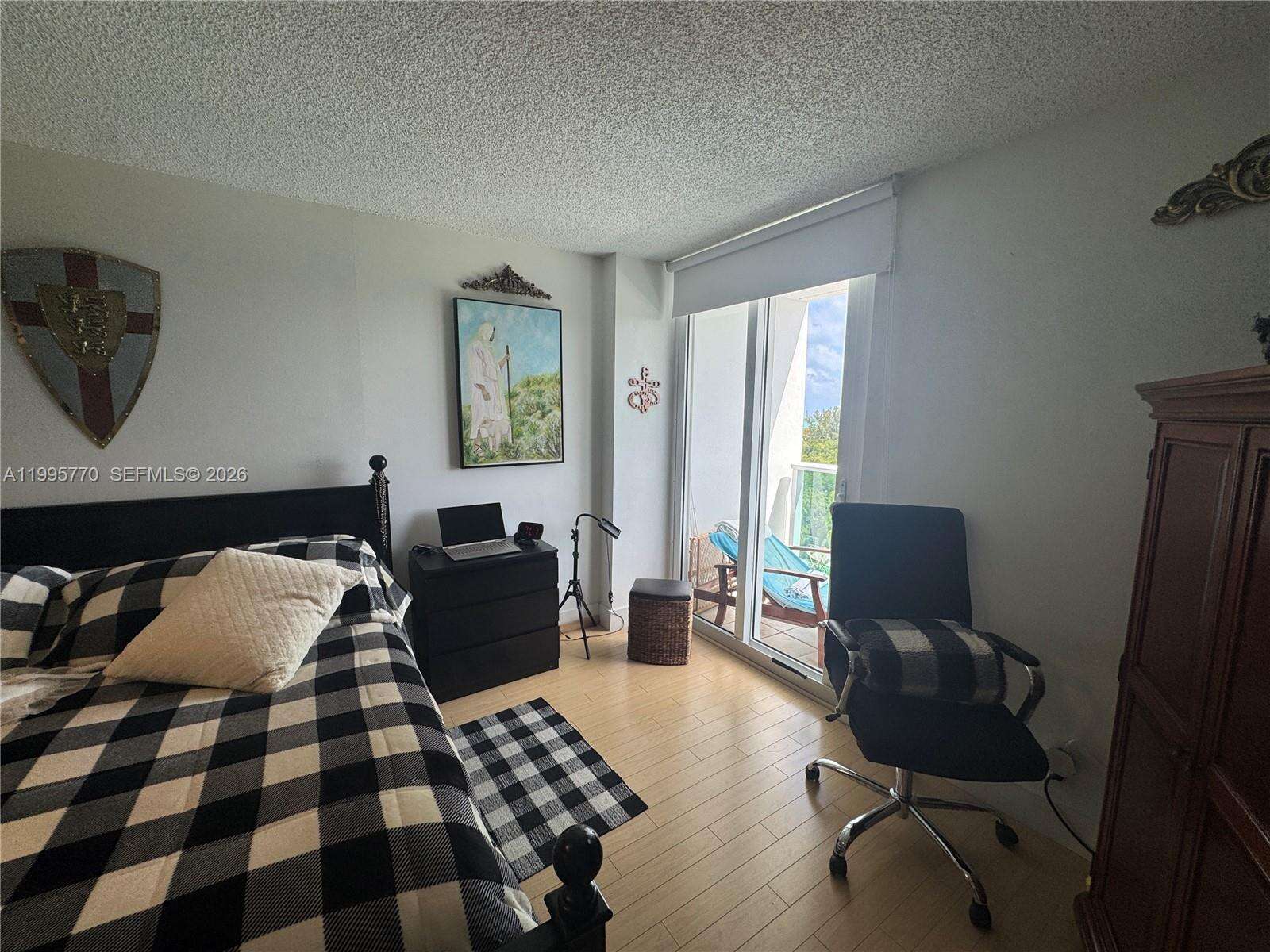 Arlen House at 100 Bayview Dr, Sunny Isles Beach, FL 33160 - For Sale photo 15