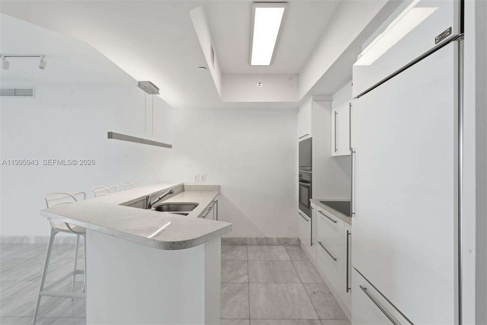 Icon at 450 Alton Rd, Miami Beach, FL 33139 - For Sale photo 14