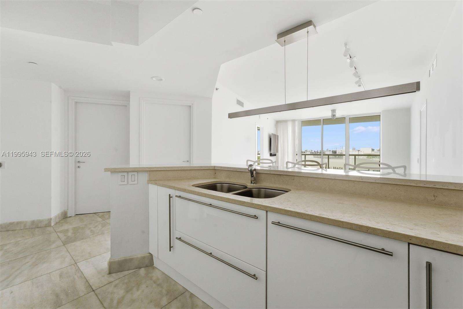 Icon at 450 Alton Rd, Miami Beach, FL 33139 - For Sale photo 15